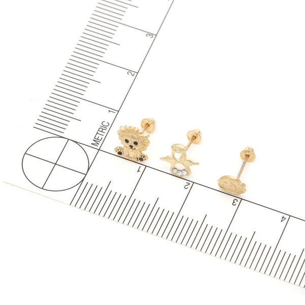 Tres pares de broqueles diseño especial uno con sintéticos en oro amarillo 14 kilates.