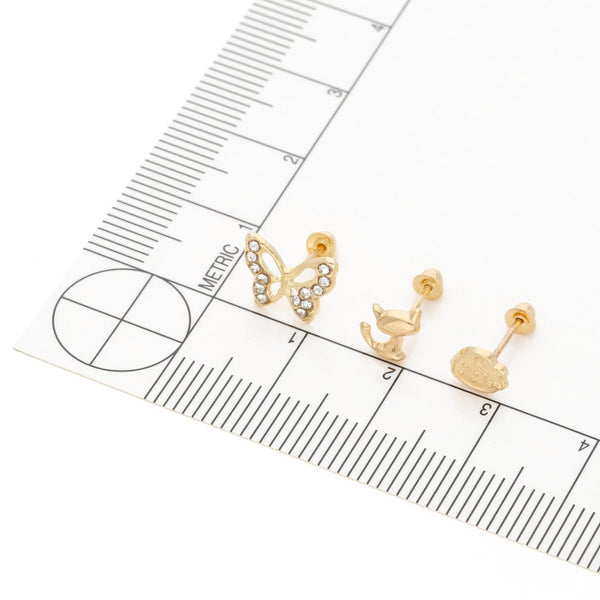Tres pares de broqueles diseño especial uno con sintéticos en oro amarillo 14 kilates.