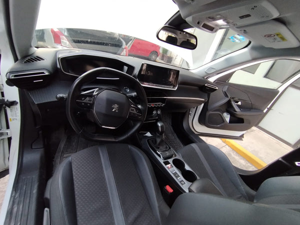PEUGEOT 2008 ALLURE PACK