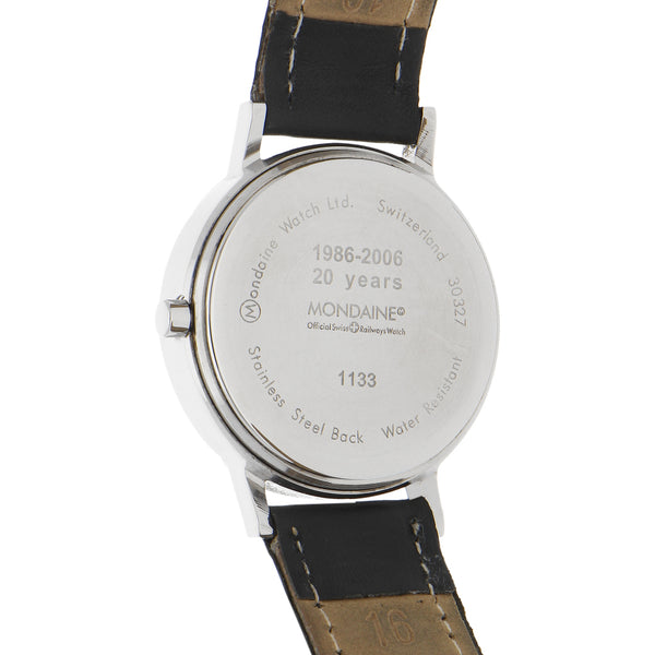 Reloj Mondaine unisex en acero inoxidable correa piel.