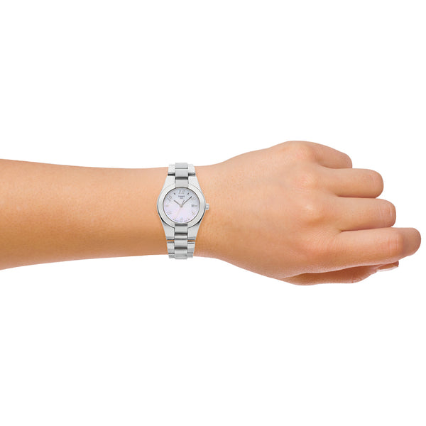 Reloj Tissot para dama en acero inoxidable.