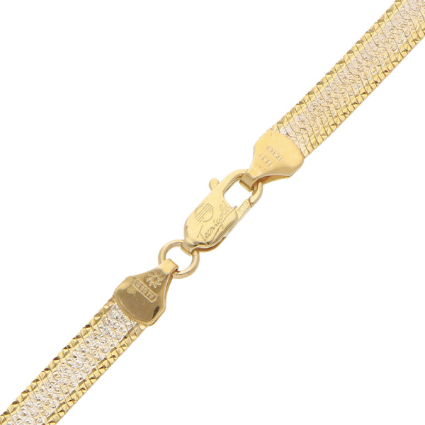 Gargantilla hechura italiana diamantada en oro amarillo.