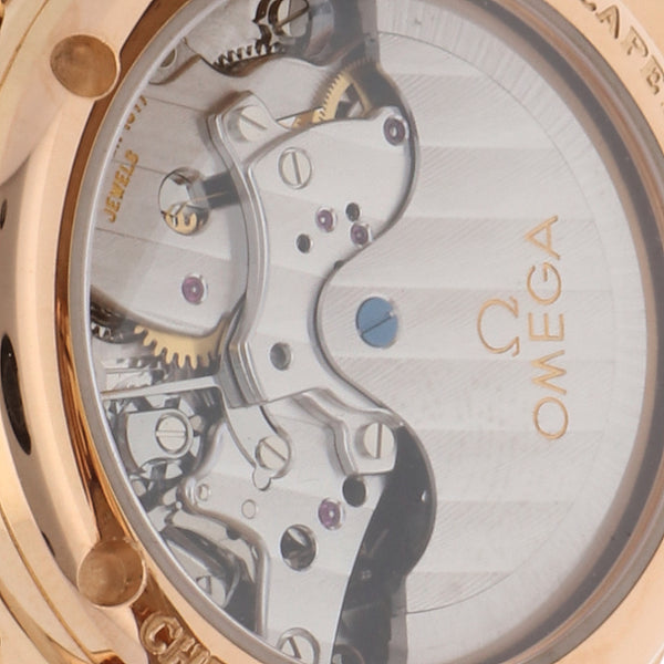 Reloj Omega para dama modelo De Ville caja en oro amarillo 18 kilates.