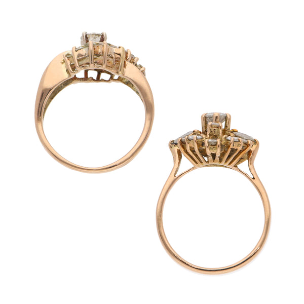 Dos anillos hechura especial con diamantes en oro amarillo 14 kilates.