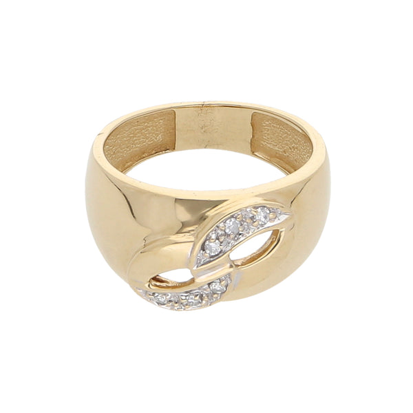 Anillo calado con diamantes en oro amarillo 14 kilates.