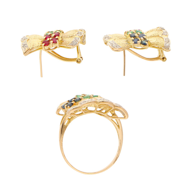 Juego de anillo y aretes hechura especial con esmeraldas rubíes zafiros y diamantes en oro dos tonos 14 kilates.