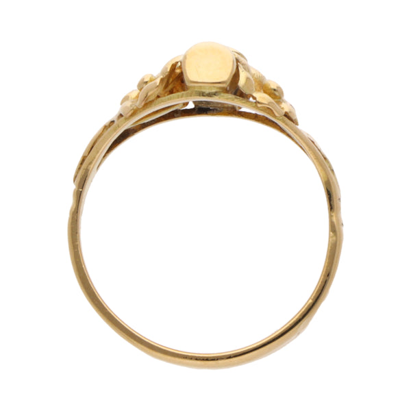 Anillo hechura especial motivo floral en oro amarillo 18 kilates.