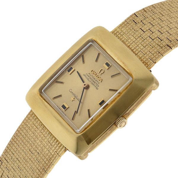 Reloj Omega para caballero modelo Constellation en oro amarillo 18 kilates.