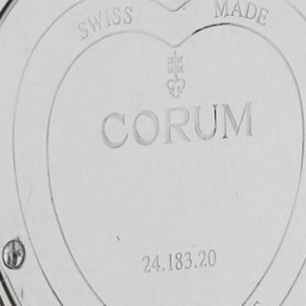 Reloj Corum para dama modelo Heart Diamanted Saphire.