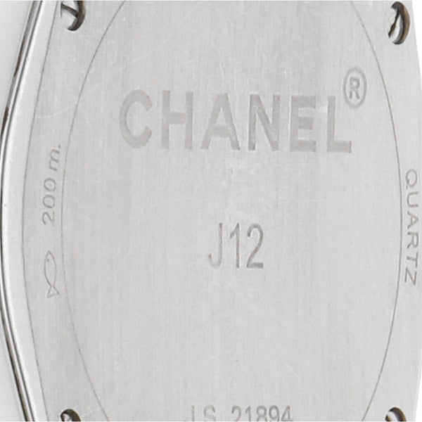 Reloj Chanel para dama modelo J12 vistas oro amarillo 18 kilates.