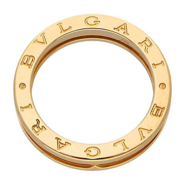 Argolla hechura especial firma Bvlgari en oro amarillo 18 kilates.