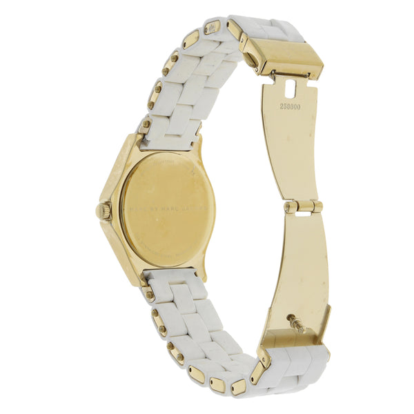 Reloj Marc By Marc Jacobs para dama en acero chapa correa caucho.