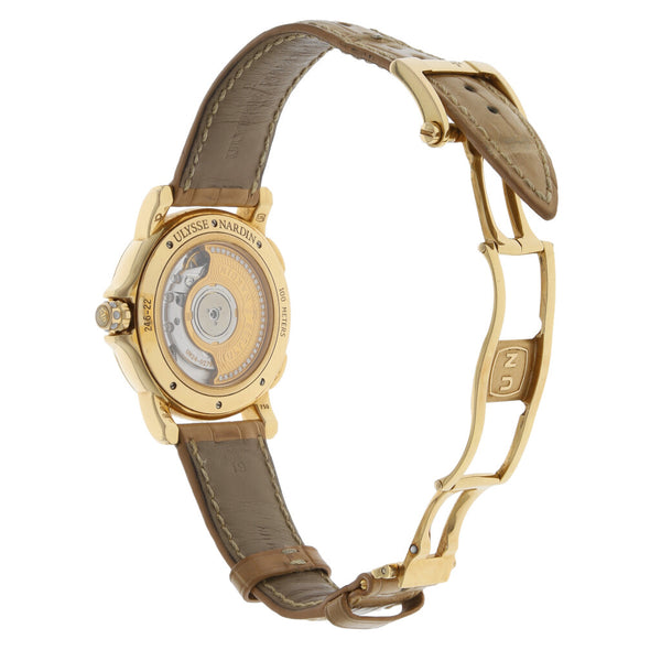 Reloj Ulysse Nardin para dama modelo Dual Time caja en oro amarillo 18 kilates.