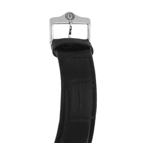 Reloj Bulova para caballero en acero inoxidable correa piel.