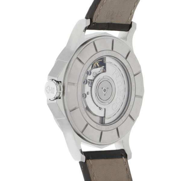 Reloj Corum para caballero modelo Admiral´s Cup.