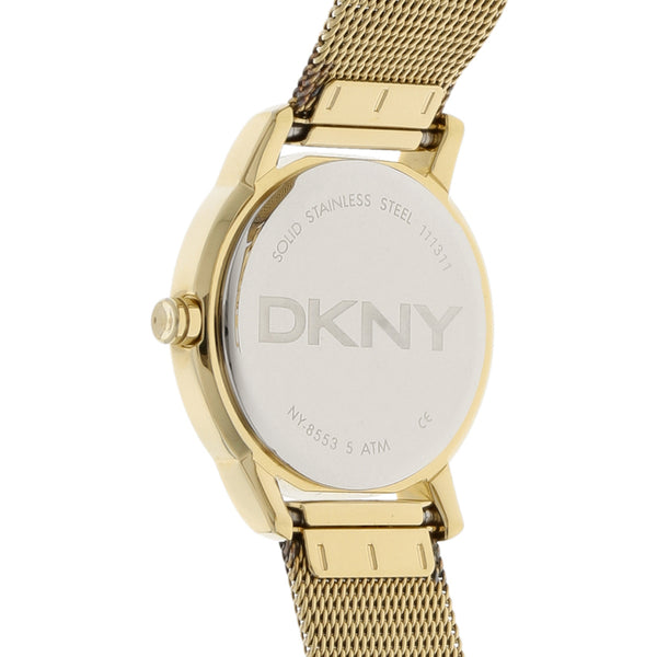 Reloj DKNY para dama en acero chapa.