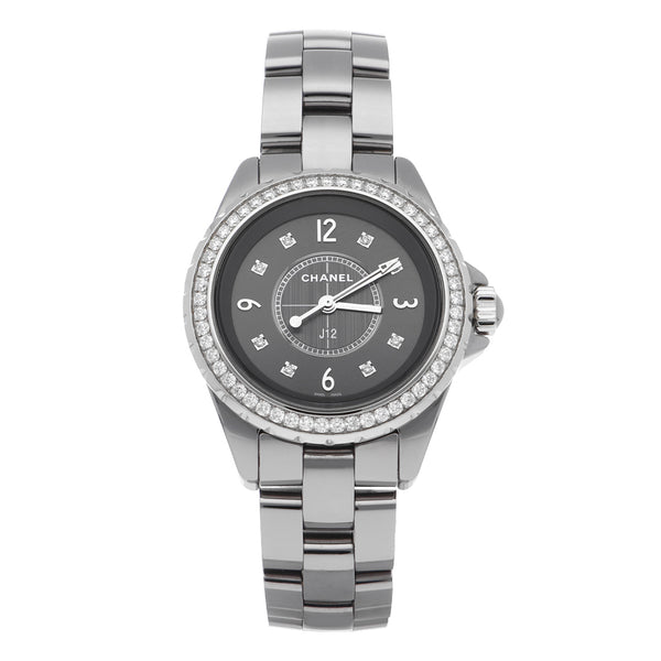 Reloj Chanel para dama modelo J12.