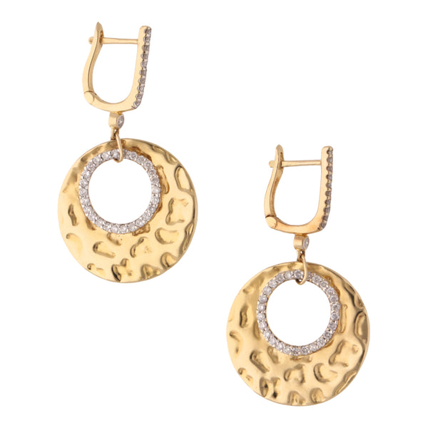 Aretes hechura especial con diamantes en oro dos tonos 14 kilates.