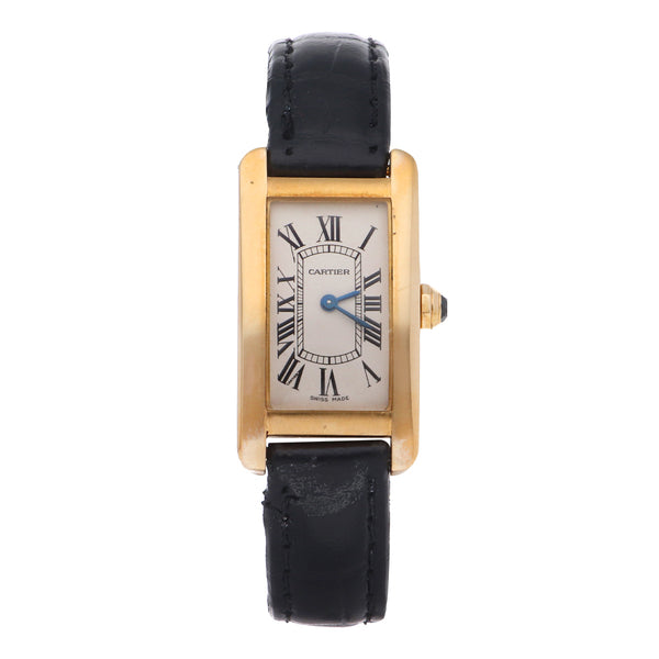 Reloj Cartier para dama modelo Tank Americaine caja en oro amarillo 18 kilates.