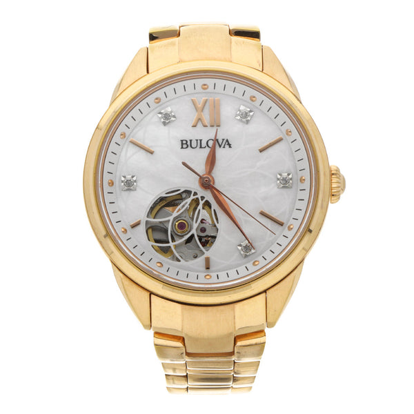 Reloj Bulova para dama en acero chapa.