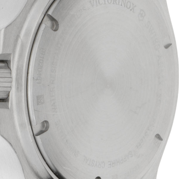 Reloj Victorinox Swiss Army para caballero en acero inoxidable correa caucho.