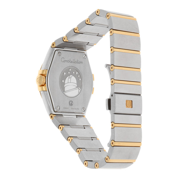 Reloj Omega para caballero modelo Constellation vista en oro amarillo 18 kilates.