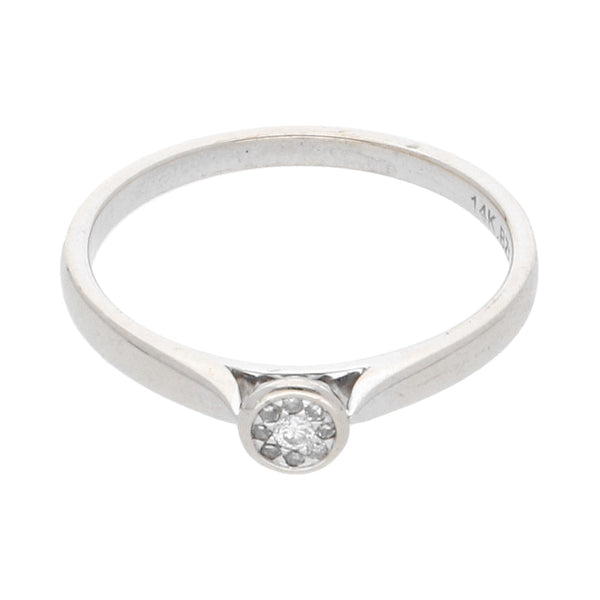 Anillo hechura especial con diamantes en oro blanco 14 kilates.