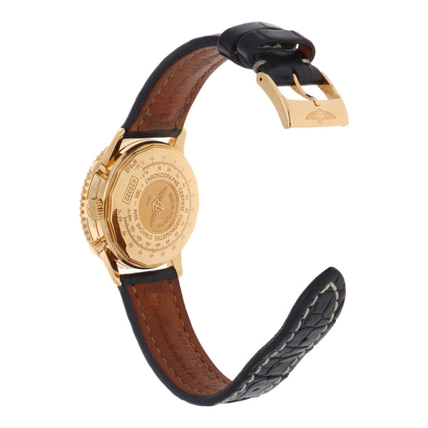 Reloj Breitling para caballero modelo Navitimer Cosmonaute caja en oro amarillo 18 kilates.