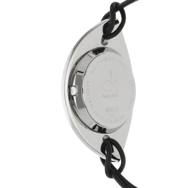 Reloj Calvin Klein para dama en acero inoxidable correa piel.