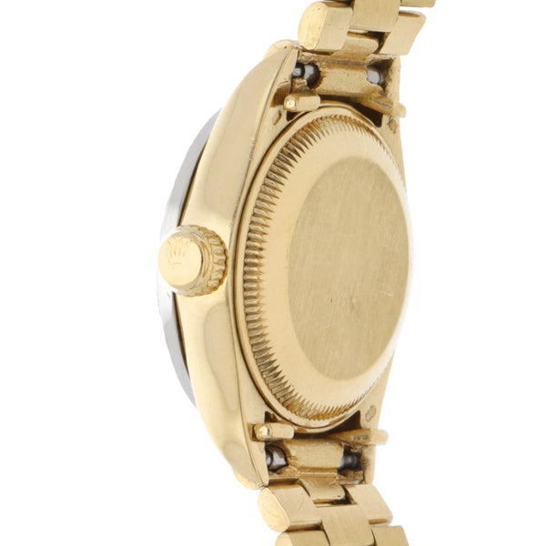 Reloj Rolex para dama modelo Oyster Perpetual DateJust en oro amarillo 18 kilates.