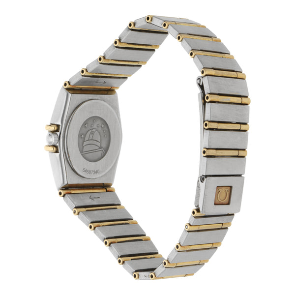 Reloj Omega para dama modelo Constellation vistas en oro amarillo 18 kilates.