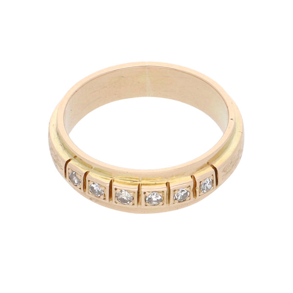 Anillo hechura especial con diamantes en oro amarillo 14 kilates.