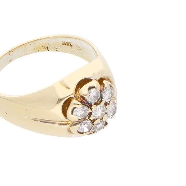 Anillo hechura especial con diamantes en oro amarillo 14 kilates.