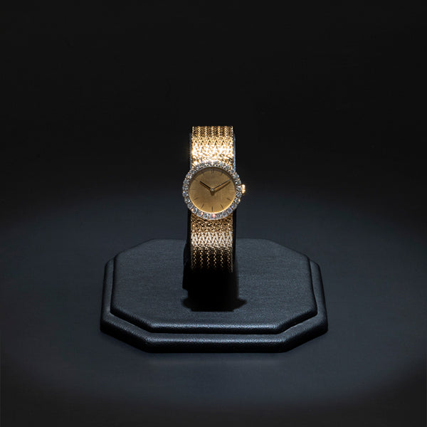 Reloj Boucheron para dama en oro amarillo 18 kilates.