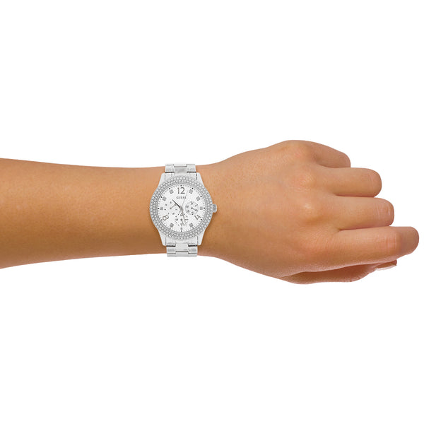 Reloj Guess para dama en acero inoxidable.