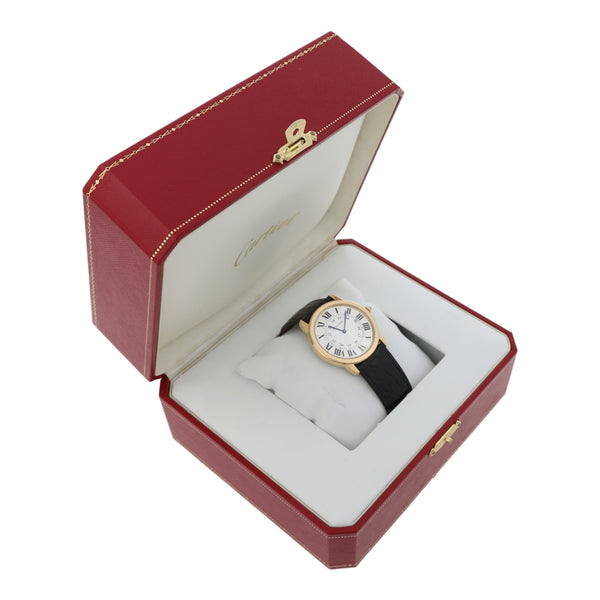 Reloj Cartier para caballero modelo Ronde Louis Cartier caja en oro amarillo 18 kilates.