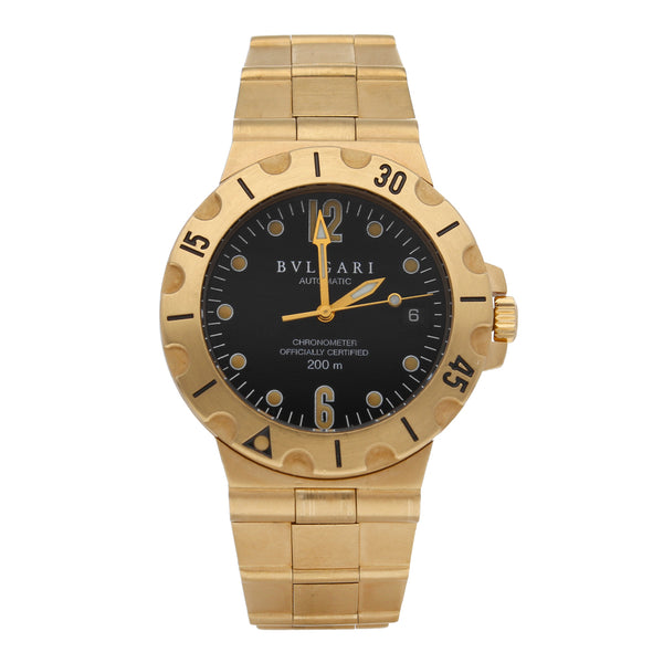 Reloj Bvlgari para caballero en oro amarillo 18 kilates.