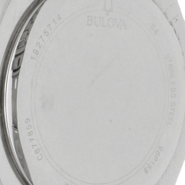 Reloj Bulova para dama en acero inoxidable.