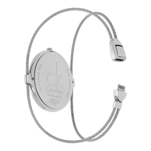 Reloj Calvin Klein para dama en acero inoxidable.