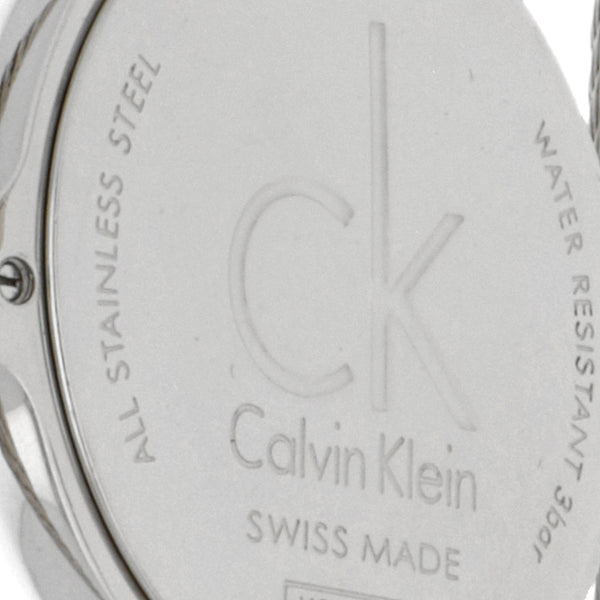 Reloj Calvin Klein para dama en acero inoxidable.