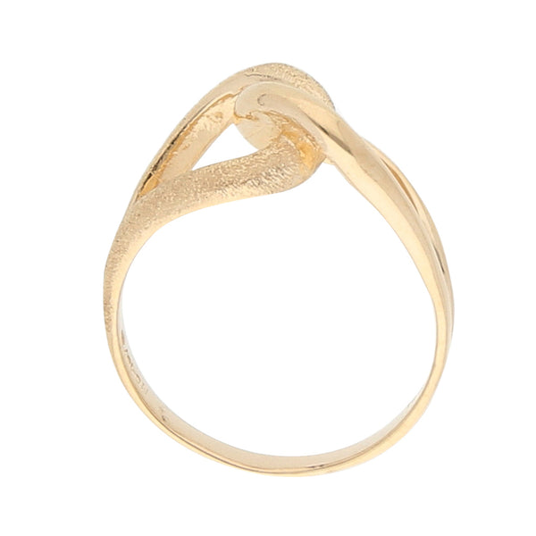 Anillo calado en oro amarillo 14 kilates.