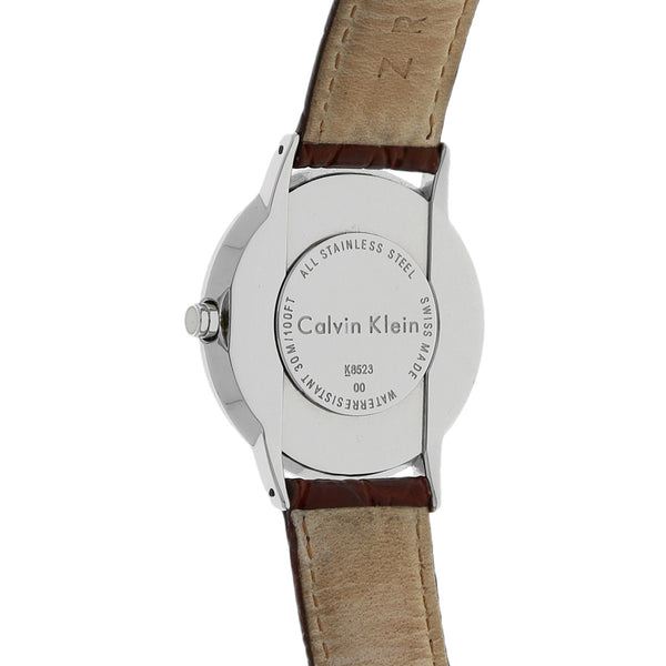 Reloj Calvin Klein para caballero en acero inoxidable correa piel.