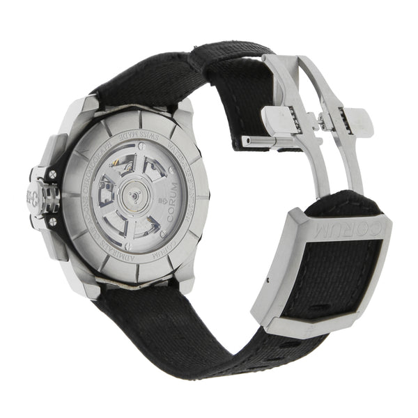 Reloj Corum para caballero modelo Admiral's Cup Ac-One.