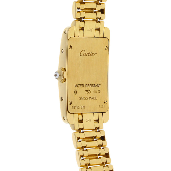 Reloj Cartier para dama modelo Tank Américaine en oro amarillo 18 kilates.