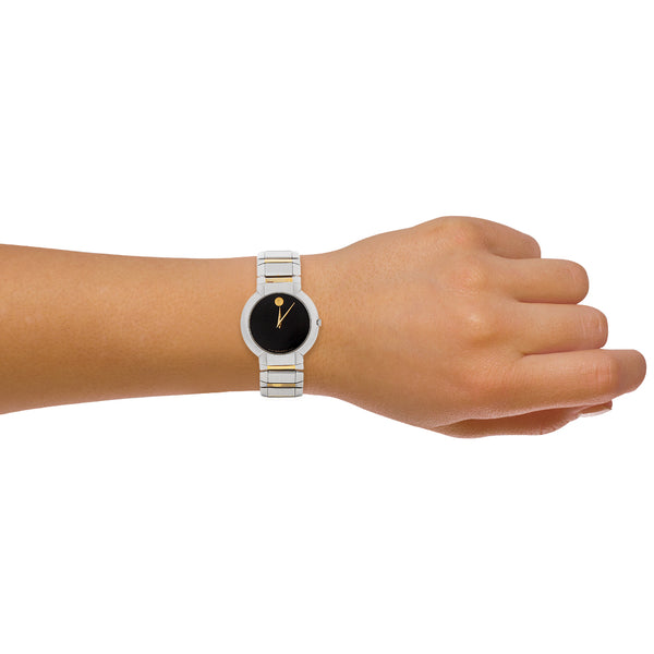 Reloj Movado para dama en acero inoxidable.