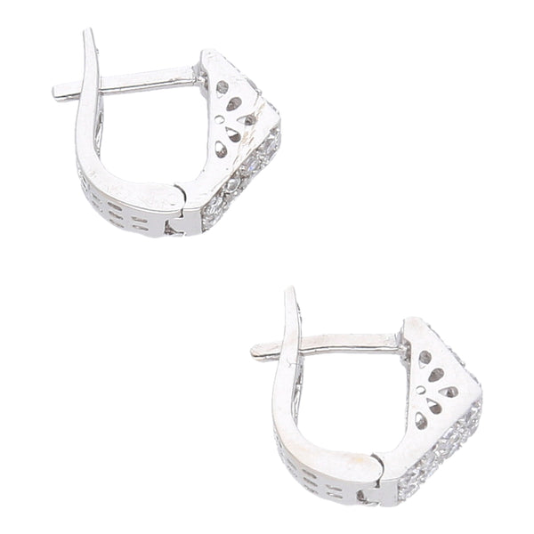 Aretes calados con circonias en oro blanco 14 kilates.