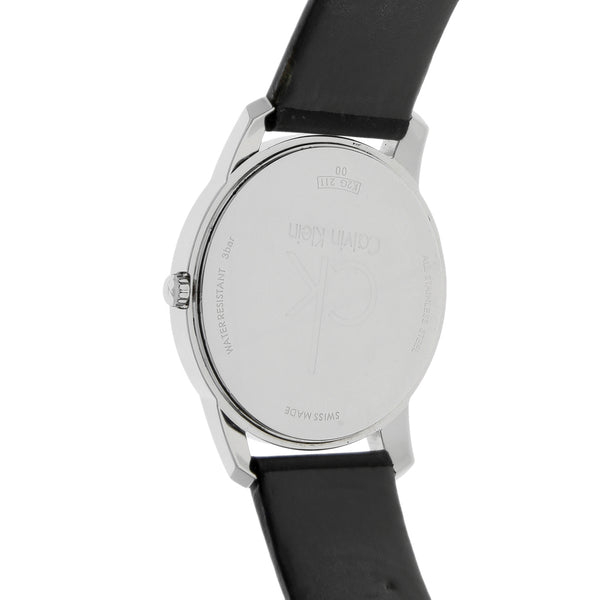 Reloj Calvin Klein para caballero en acero inoxidable correa piel.