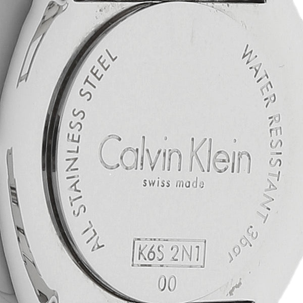 Reloj Calvin Klein para dama en acero inoxidable.