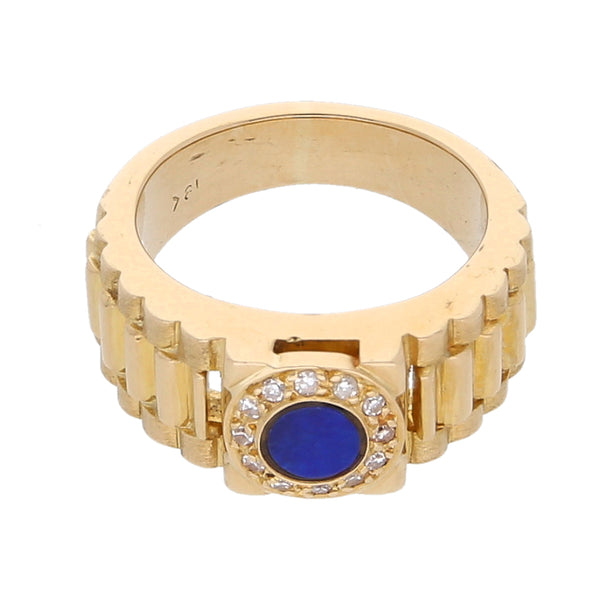 Anillo tipo sello con lapislazuli y diamantes en oro amarillo 18 kilates.