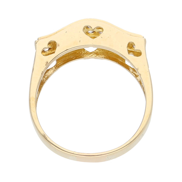 Anillo diseño especial con sintéticos en oro amarillo 14 kilates.